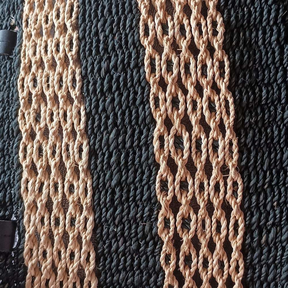 Espirt Raffia Tote - Picture 9 of 11